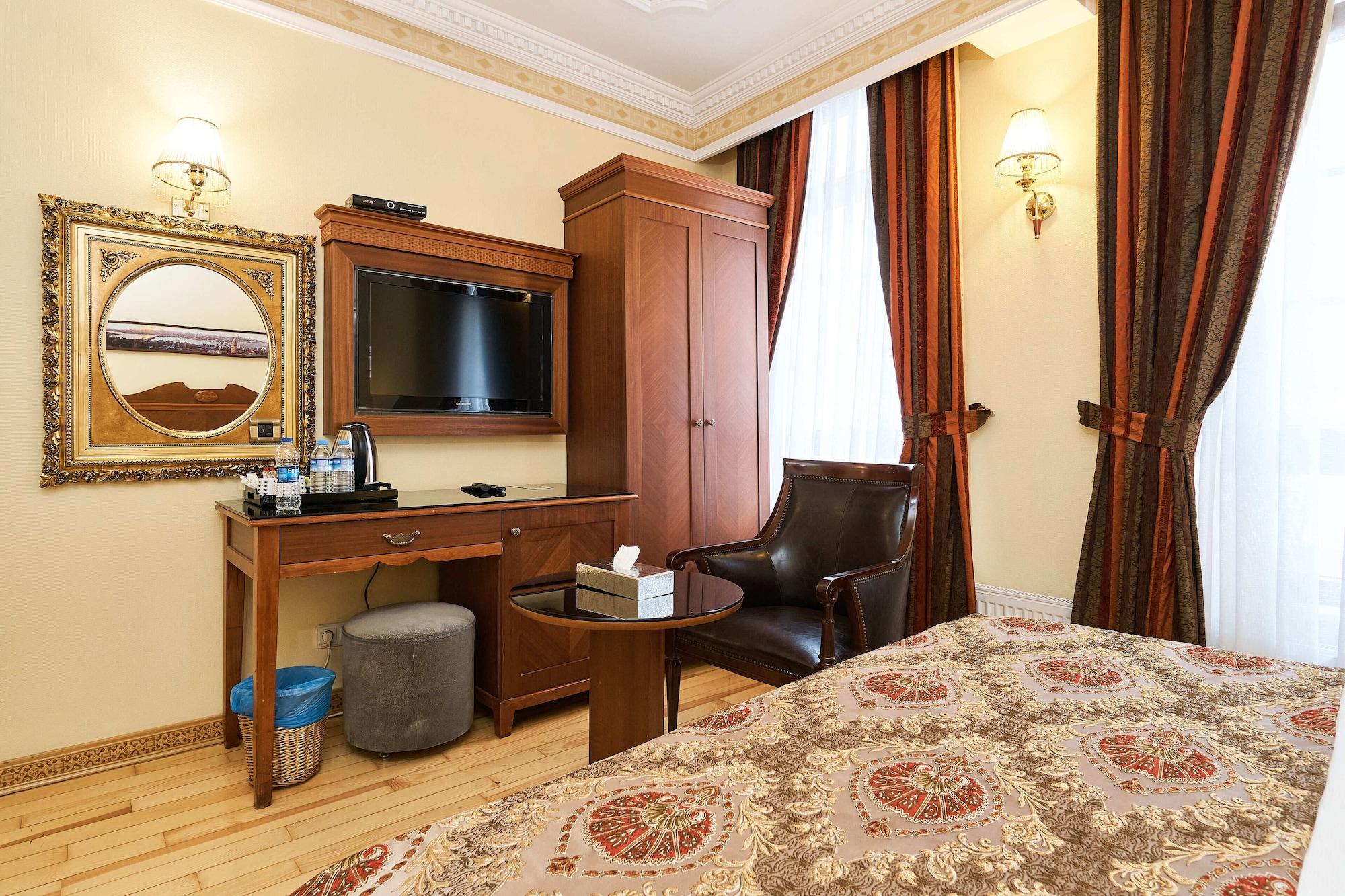 فندق اسطنبولفي  فندق وسبا بيست ويسترن إمباير بالاس المظهر الخارجي الصورة